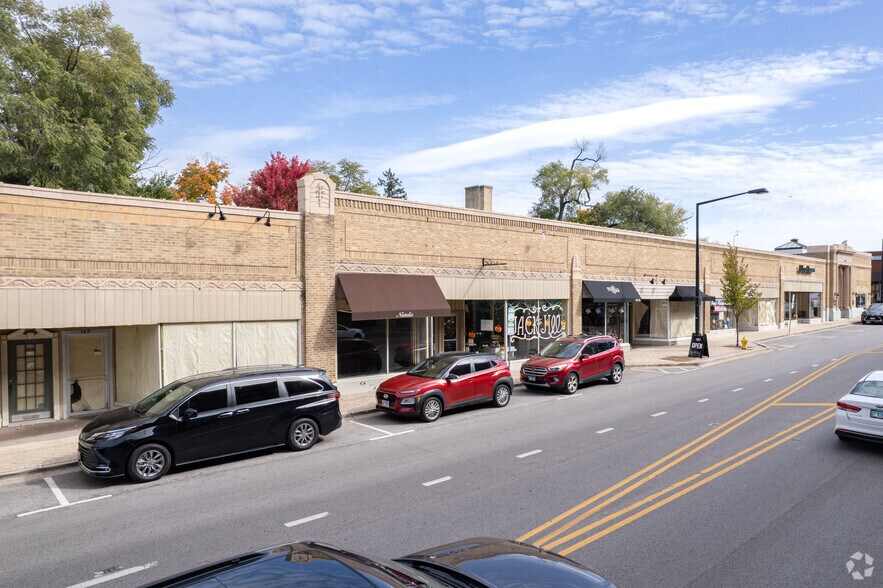 More Photos Of 127-157 N Northwest Hwy, Park Ridge General Retail For Sale