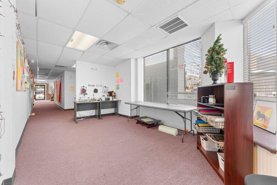 More Photos Of 4258-4264 Washington St, Roslindale Storefront Retail Office For Lease
