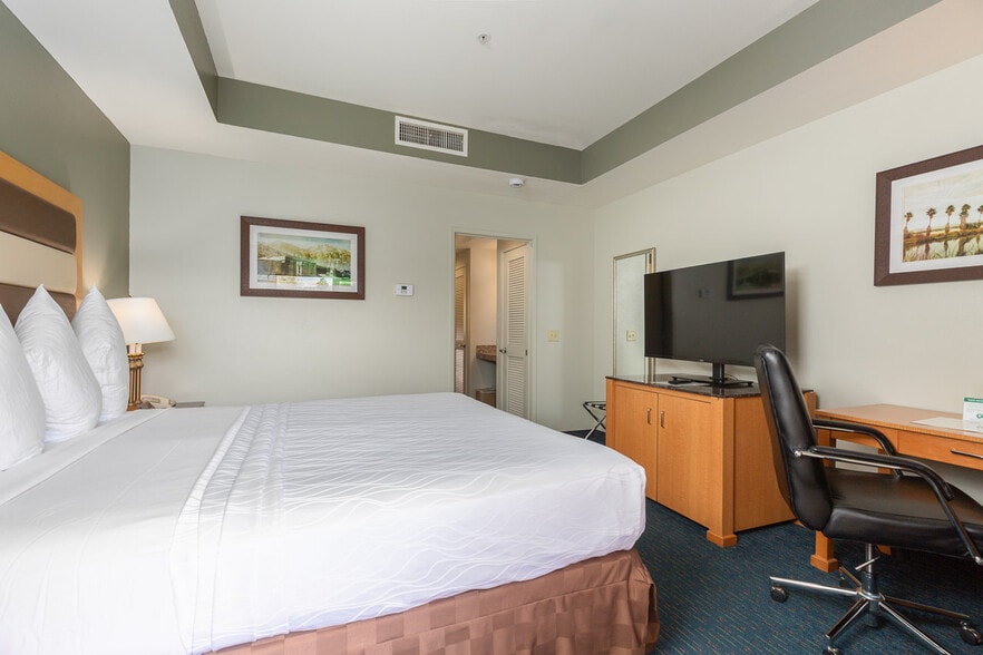 More Photos Of 74695 Highway 111, Palm Desert Hotel For Sale