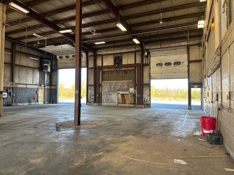 More Photos Of 5102 Beekmantown Dr, Whitehall Warehouse For Lease