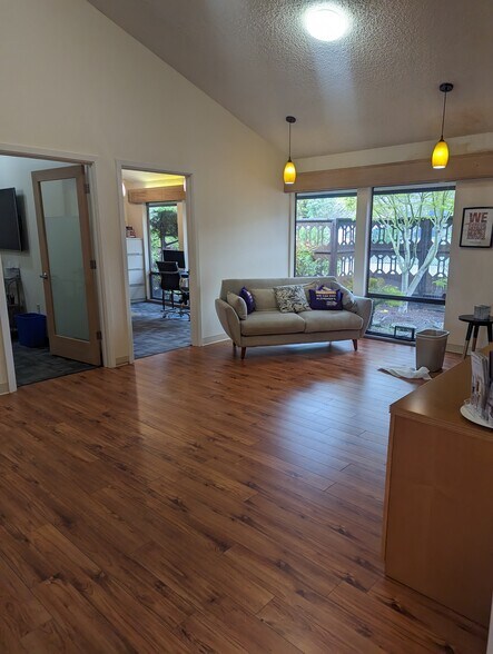 More Photos Of 550 Water St, Santa Cruz Medical For Lease