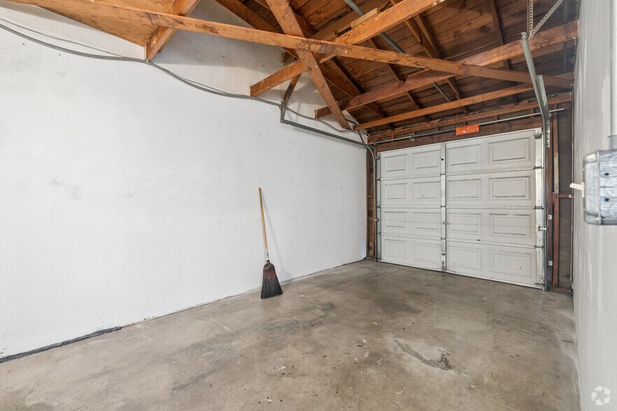More Photos Of 6801-6809 Valmont St, Tujunga Apartments For Sale