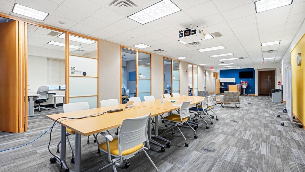 More Photos Of 333 Maynard St, Ann Arbor Office For Sale