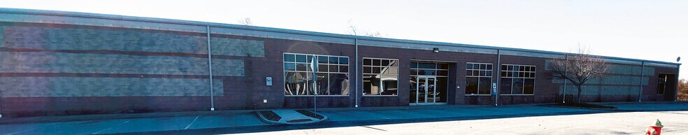 More Photos Of 553 Beckett Rd, Swedesboro Health Club For Lease