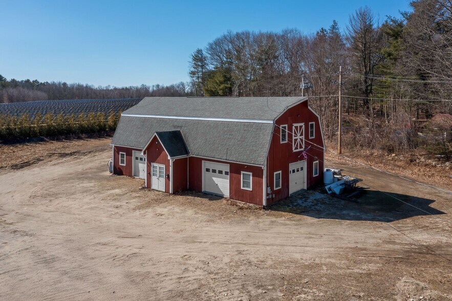 More Photos Of 600 Broncos Hwy, Mapleville Flex For Sale