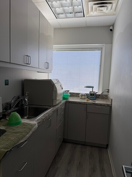 More Photos Of 176 US Highway 9, Englishtown Office For Lease