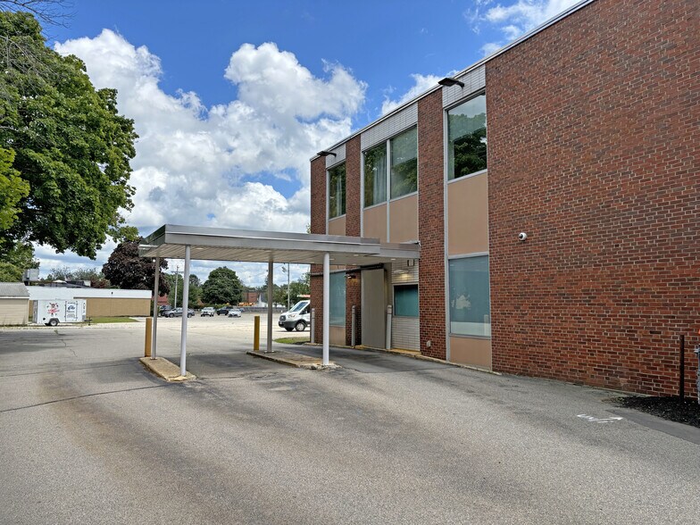 More Photos Of 66 S Main St, Rochester Bank For Sale