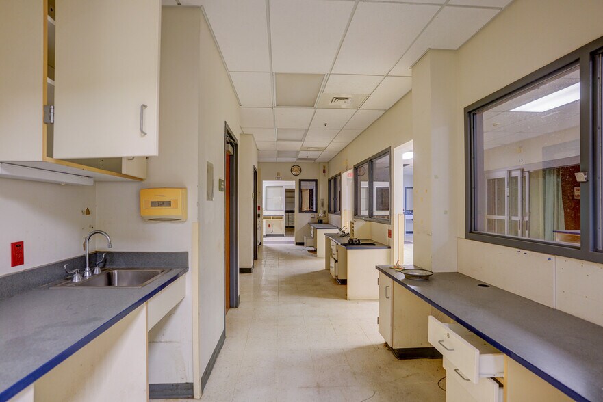 Primary Photo Of 1212 Weber Rd, Farmington Healthcare For Sale