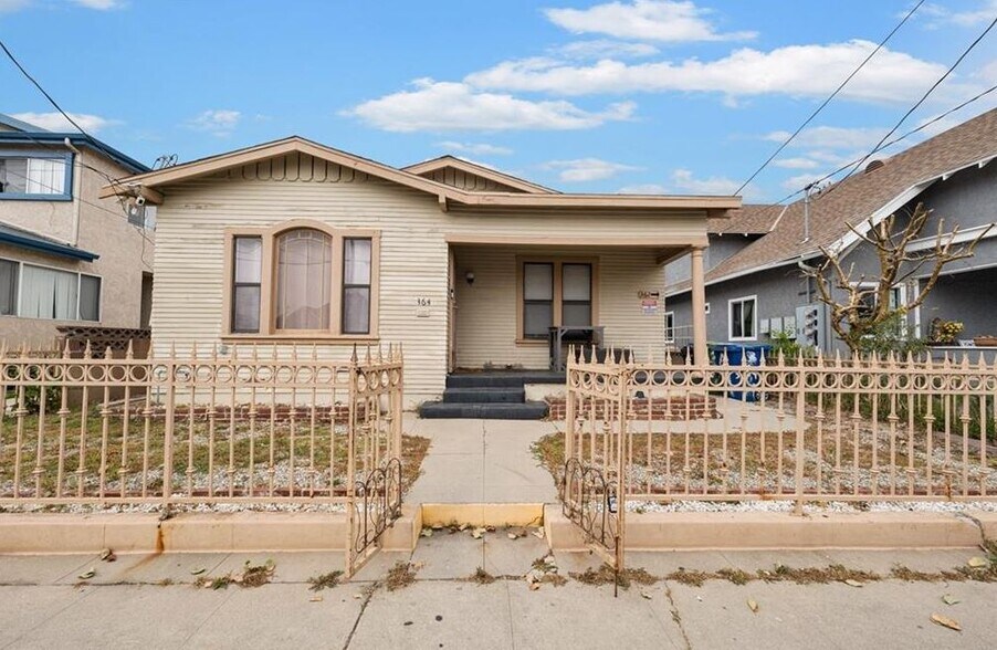 More Photos Of 362 W 11th St, San Pedro Apartments For Sale