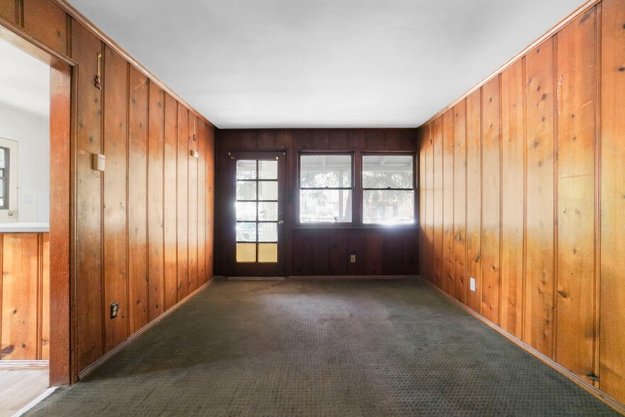 More Photos Of 6833 Simpson Ave, North Hollywood Land For Sale