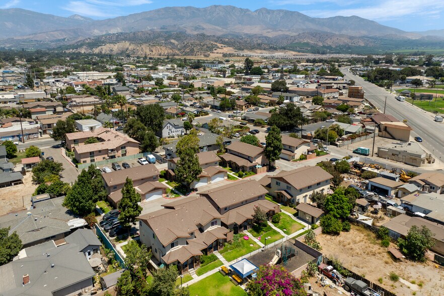 More Photos Of 220-244 Garcia St, Santa Paula Apartments For Sale