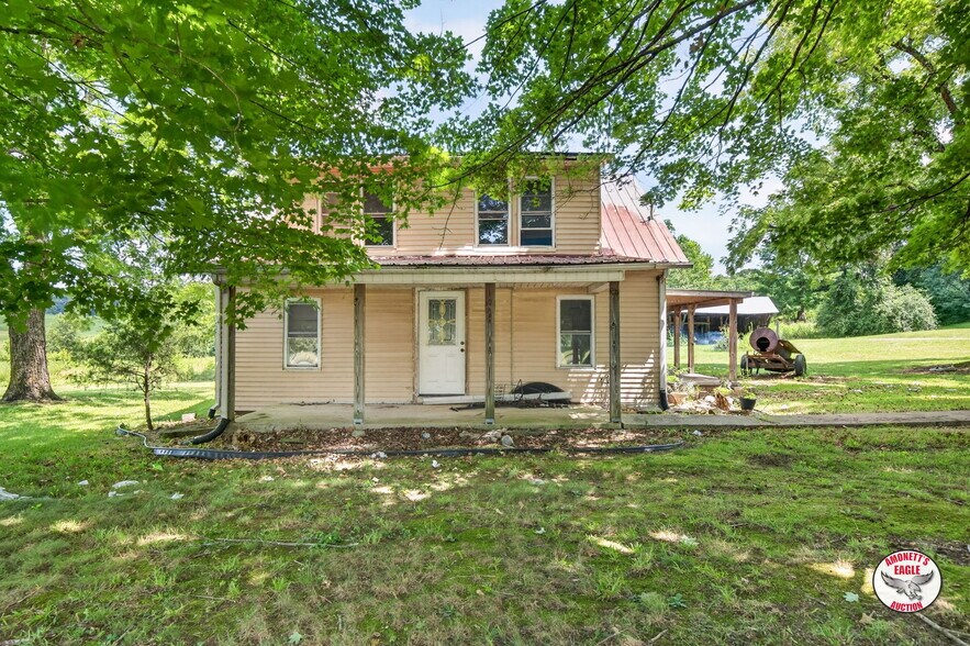 More Photos Of 2969 Moodyville Rd, Byrdstown General Retail For Sale