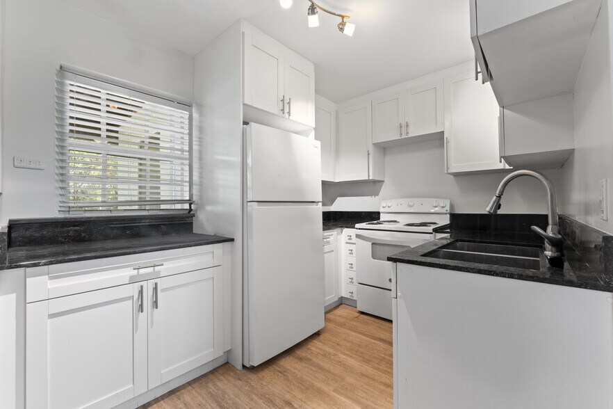 More Photos Of , Miami Multifamily For Sale