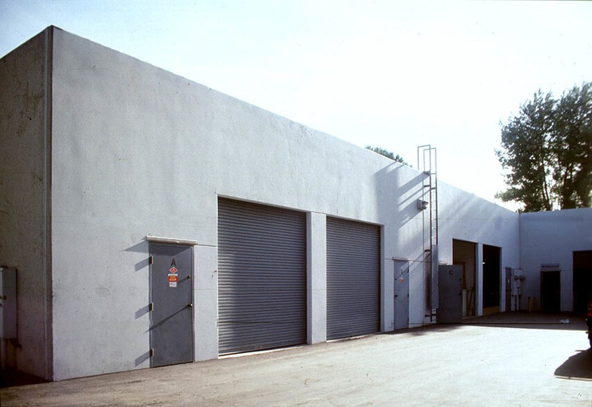 More Photos Of 2600 Walnut Ave, Tustin Unknown For Lease