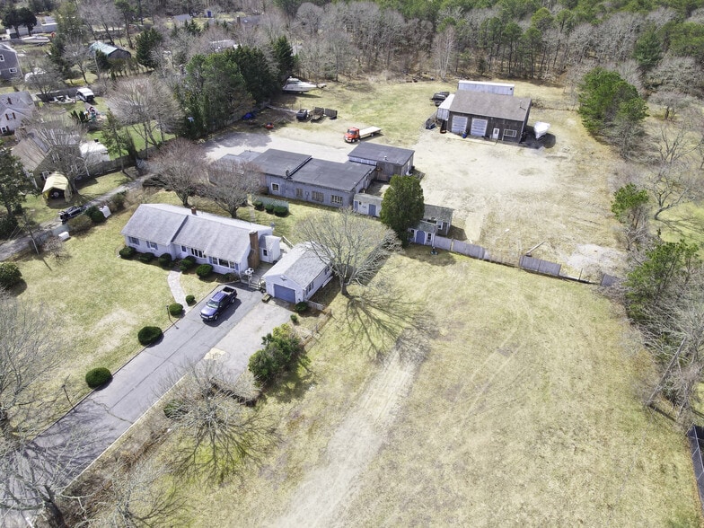 More Photos Of 108 Trotting Park Rd, Teaticket Specialty For Sale