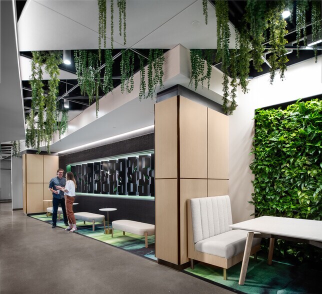 More Photos Of 501 Marketplace Ave, Coraopolis Office For Lease