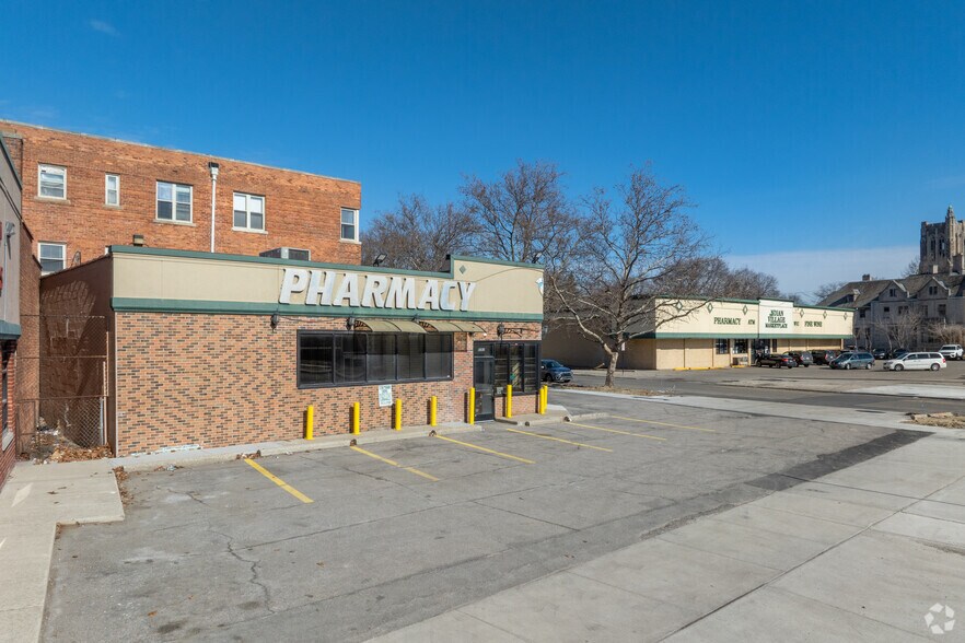 More Photos Of 8367 E Jefferson Ave, Detroit Drugstore For Lease