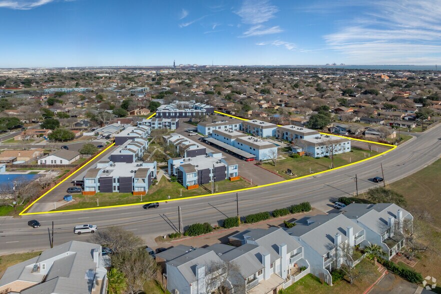 More Photos Of 1404 Moore Ave, Portland Apartments For Sale