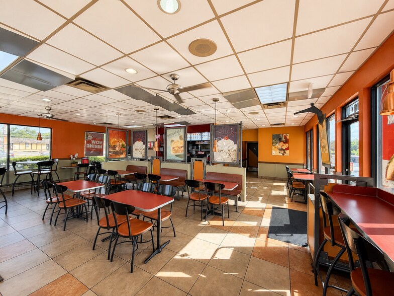 More Photos Of 110 E William Cannon Dr, Austin Fast Food For Lease