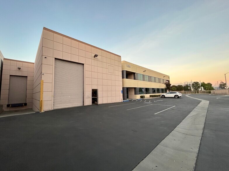 More Photos Of 17533-17539 Rowland St, Rowland Heights Warehouse For Lease