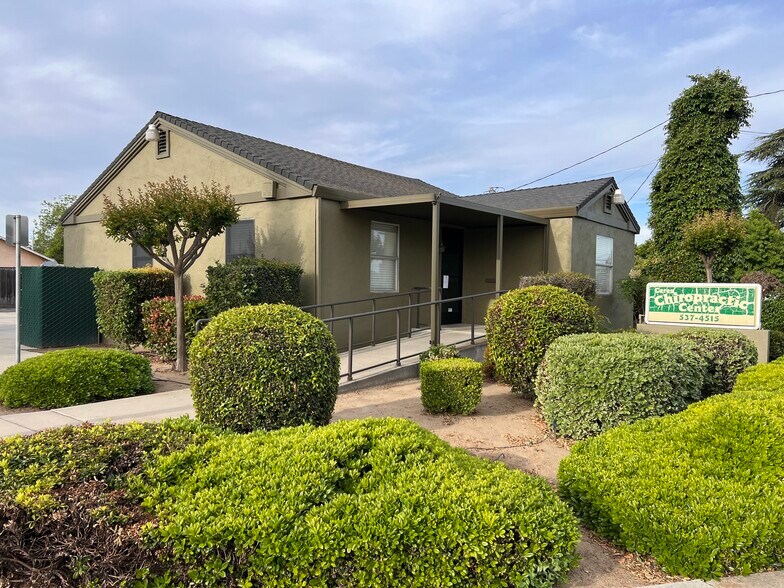 Primary Photo Of 2450 E Whitmore Ave, Ceres Medical For Lease