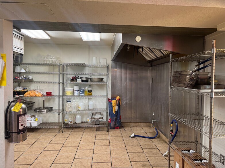 More Photos Of 455-475 I St, Arcata Storefront Retail Office For Lease