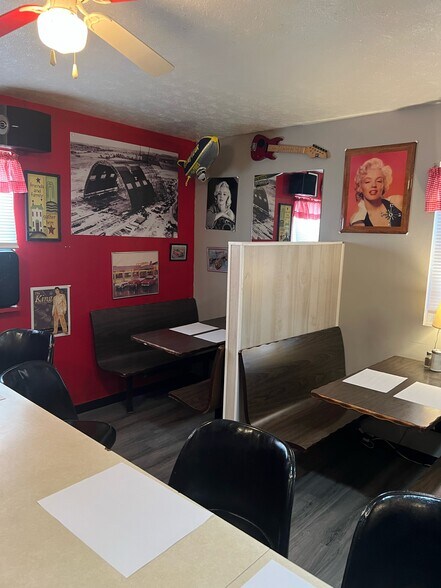 More Photos Of 641 Massillon Rd, Akron Restaurant For Sale