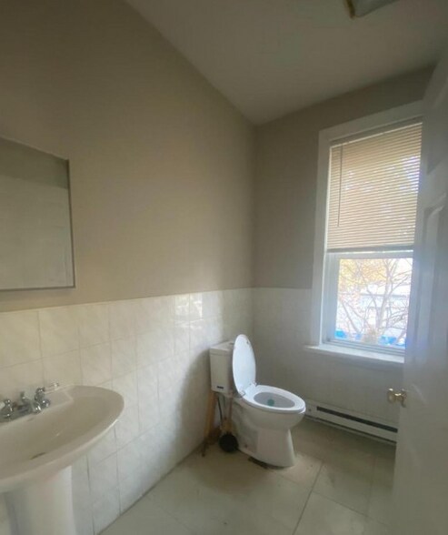 More Photos Of 1705 W Erie Ave, Philadelphia Apartments For Sale