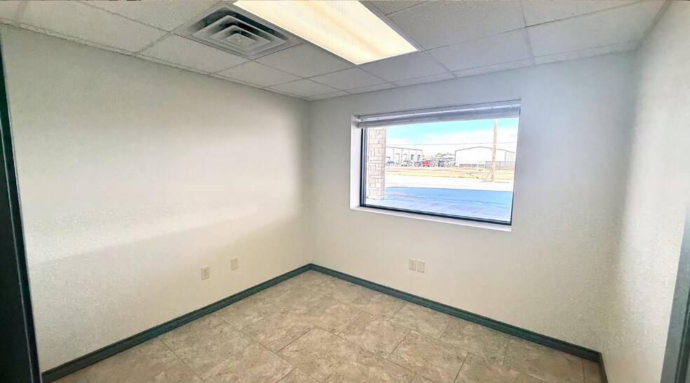 More Photos Of 1610 E County Road 140, Midland Industrial For Lease