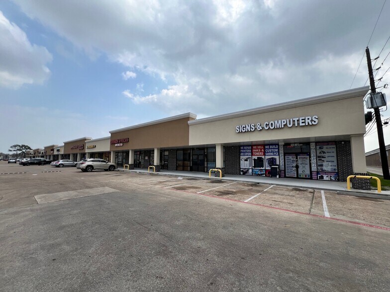 More Photos Of 6221 Highway 6 S, Houston Unknown For Lease