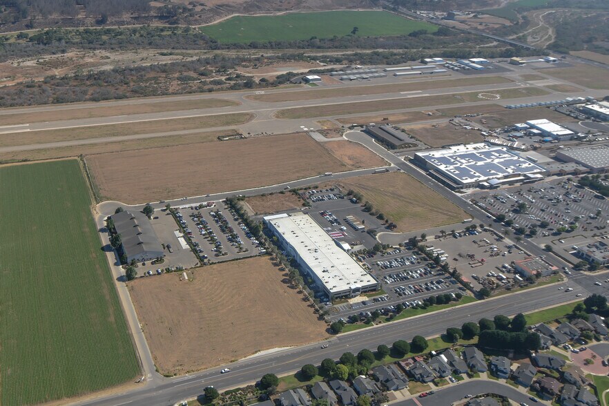 More Photos Of 1017 W Central Ave, Lompoc Manufacturing For Sale