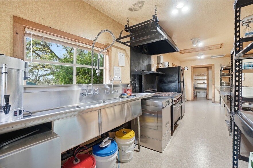 More Photos Of 21645 Parrotts Ferry Rd, Sonora Specialty For Sale