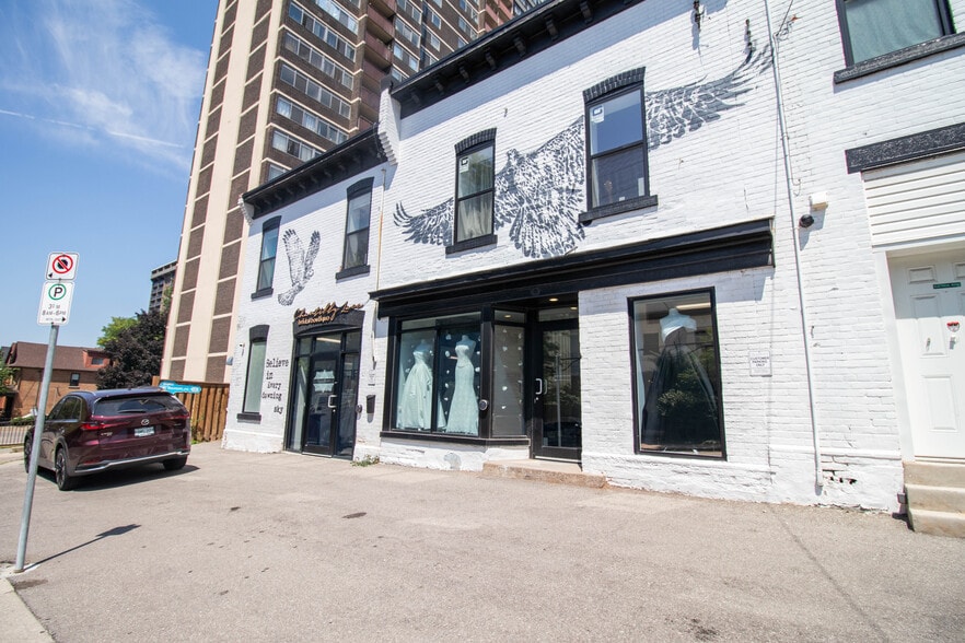 More Photos Of 140 Caroline St S, Hamilton Storefront Retail Residential For Lease