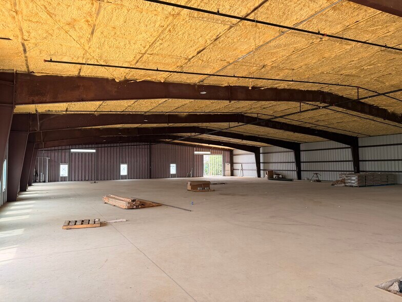 More Photos Of 3127 E Howard Ln, Manor Unknown For Lease