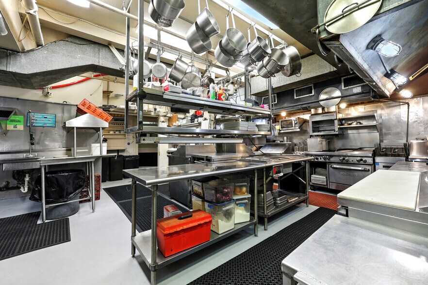 More Photos Of 102 San Marco Ave, Saint Augustine Restaurant For Sale