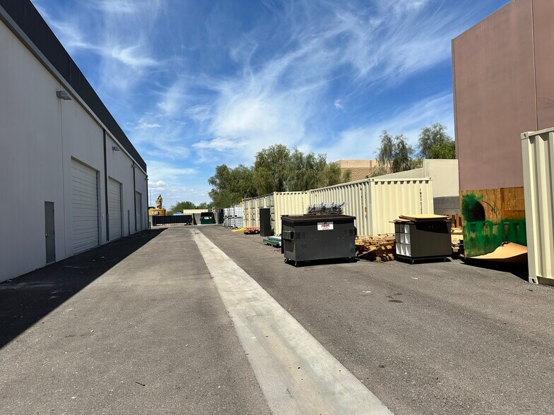 More Photos Of 1715 N Rosemont, Mesa Warehouse For Lease