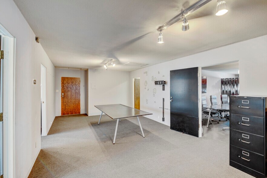 More Photos Of 1025 W Arrow Hwy, Glendora Medical For Sale