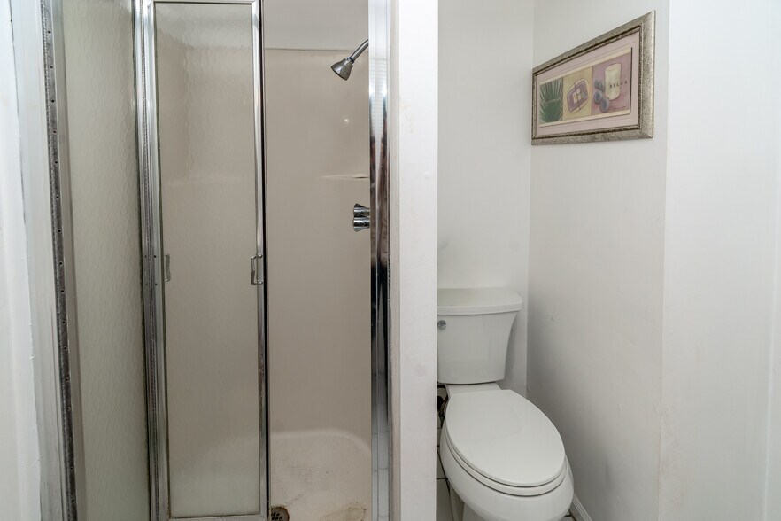More Photos Of 38 John Ringo Rd, Ringoes Apartments For Sale