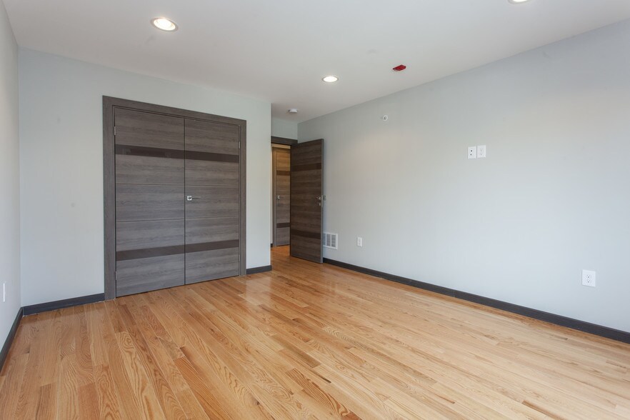 More Photos Of 2541 Montrose St, Philadelphia Apartments For Sale