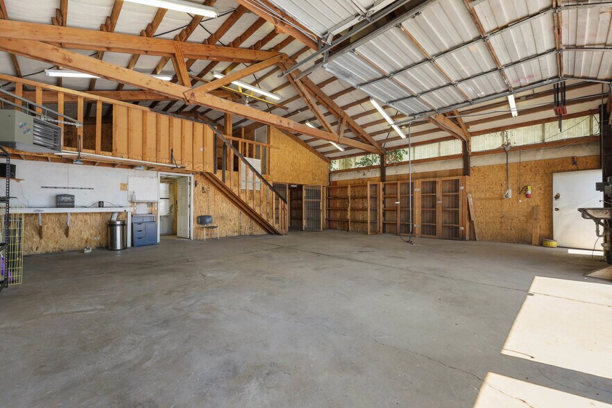 More Photos Of 7706 S Locust St, Midvale Office For Sale