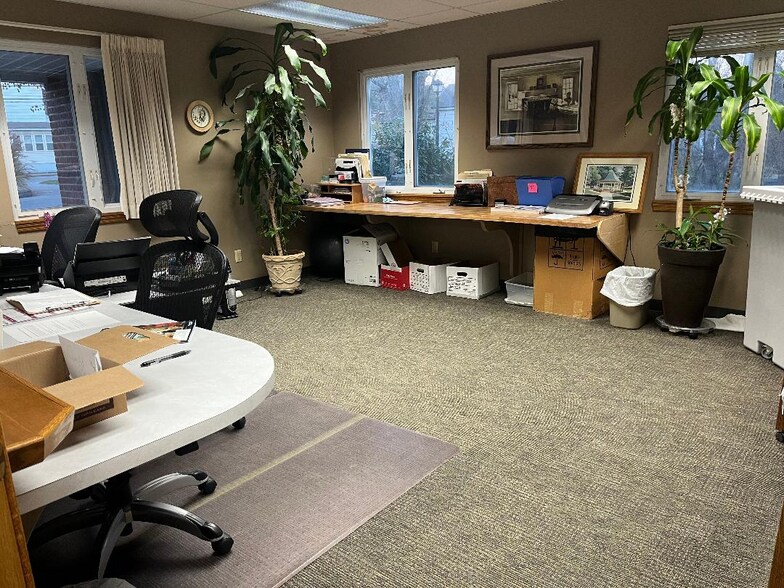 More Photos Of 823 W Spring St, Titusville Medical For Sale