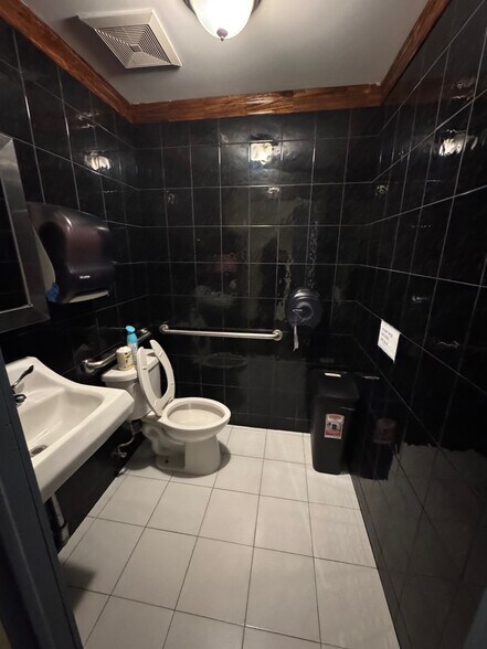 More Photos Of 150-05 Northern Blvd, Flushing Apartments For Lease