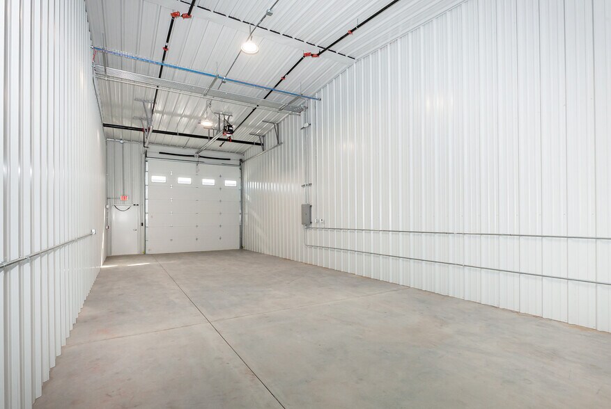 More Photos Of 1585 NW Gettysburg Ln, Waukee Flex For Sale