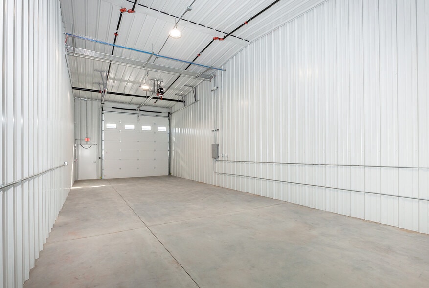 More Photos Of 1585 NW Gettysburg Ln, Waukee Flex For Sale