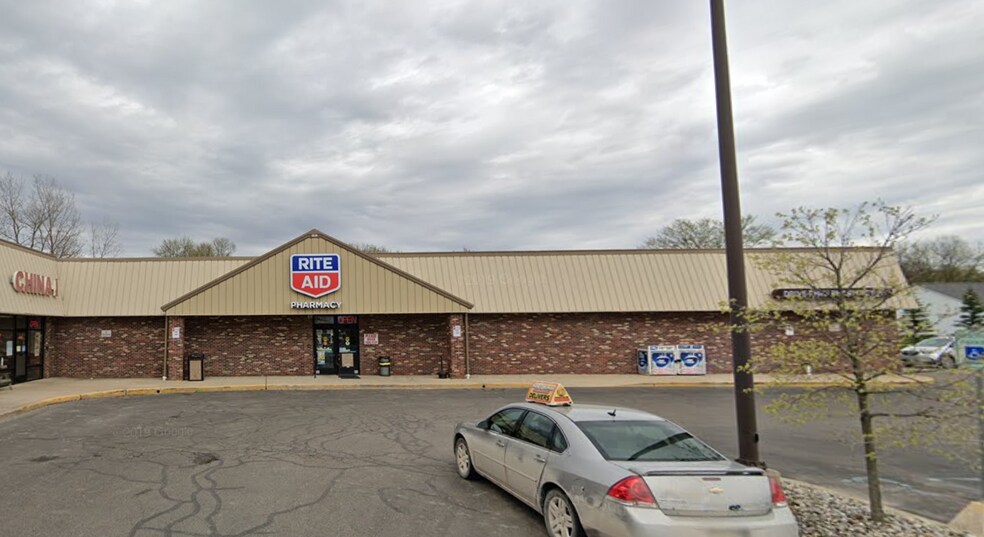 Primary Photo Of 860-888 N Van Dyke Rd, Almont Unknown For Lease