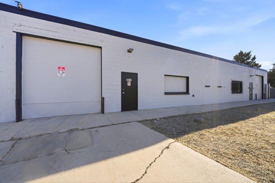 More Photos Of 2513-2515 E Willamette Ave, Colorado Springs Manufacturing For Lease