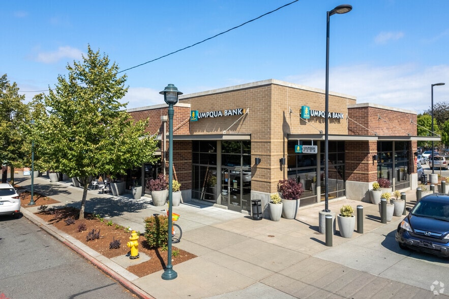 More Photos Of 2620 California Ave SW, Seattle Storefront For Lease