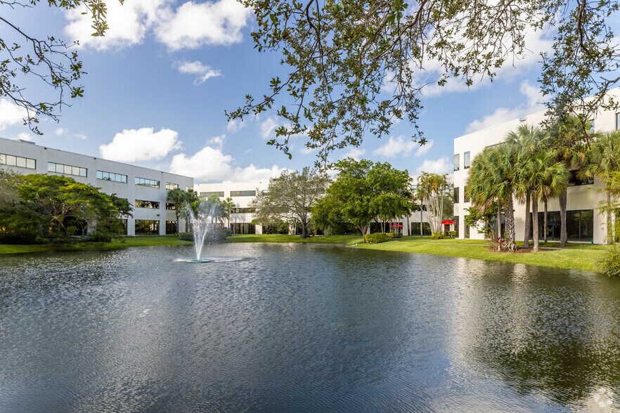 More Photos Of 4500 N State Road 7, Lauderdale Lakes Unknown For Lease