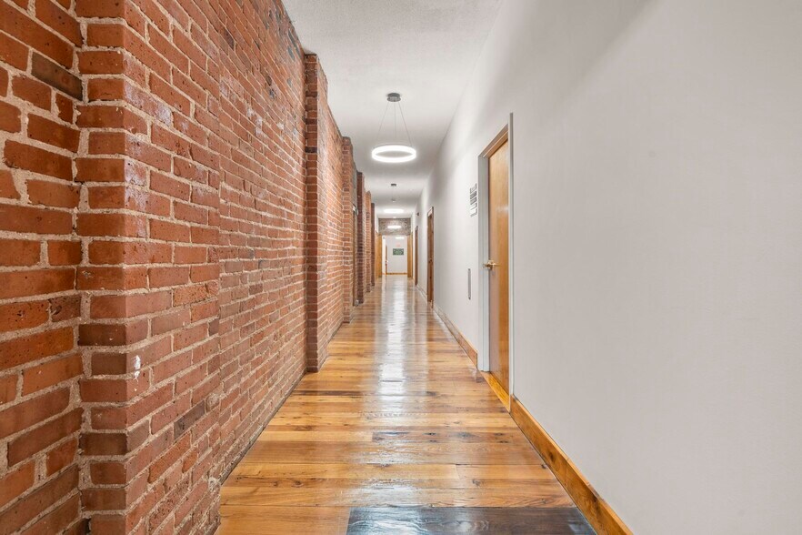 More Photos Of 51 N Main St, Southington Office For Lease