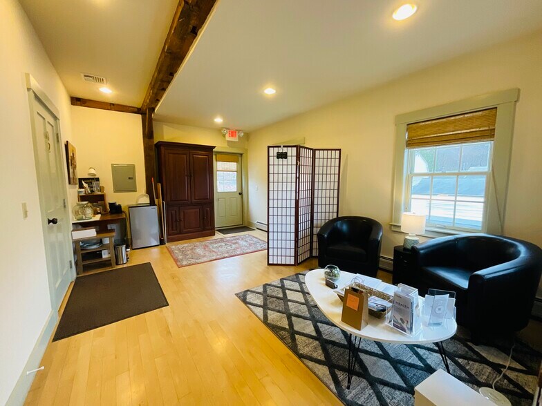 More Photos Of 168 Main St, Great Barrington Office For Sale